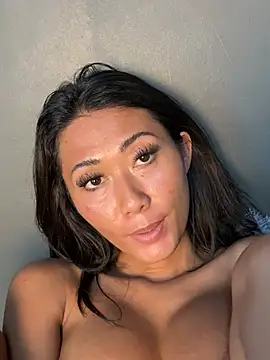 thai-dreamgirl live sex cam