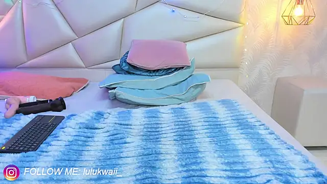 lulukawai16 live sex cam