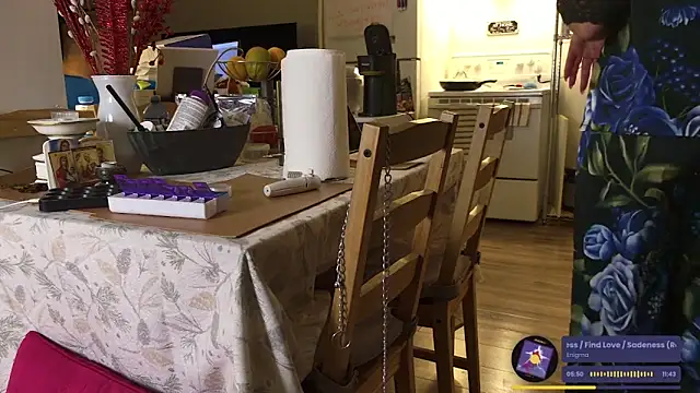 BaditaLuna live sex cam