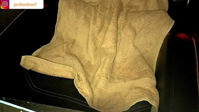 JordanShow live sex cam