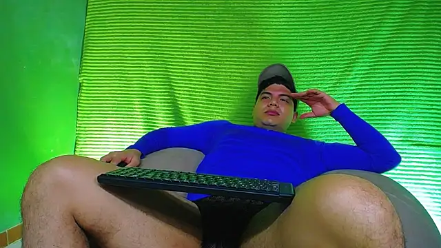 Uriel_Ray's cam snapshot