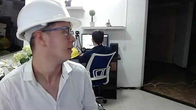 dylan_santiago_'s cam snapshot