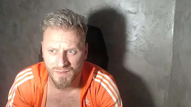 ALEX_BEAUTY2025's cam snapshot