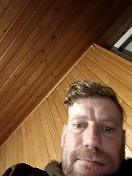 MArciQuarky's cam snapshot