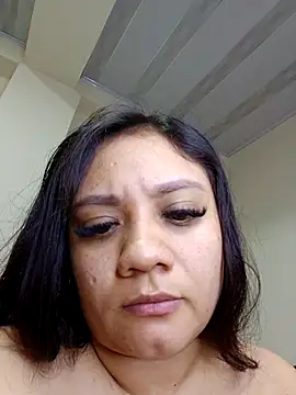 StefaniaLourdes's cam snapshot