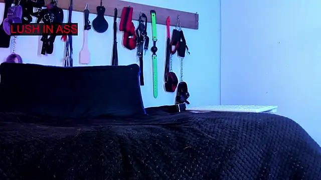 LucyStrike_'s cam snapshot