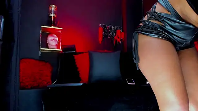 Coralinstone live sex cam