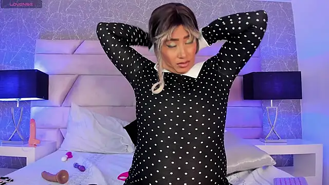 Ivy_Coopper's cam snapshot