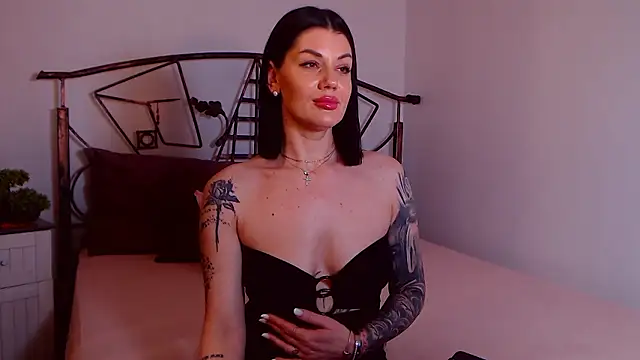 YvonneEverlee's cam snapshot