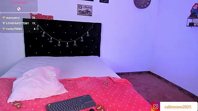 zoe_siren's cam snapshot