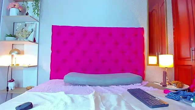 mia_ellieth's cam snapshot