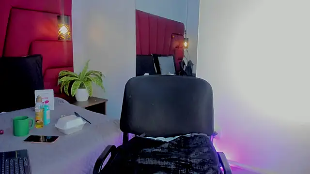 LadyLuminary live sex cam