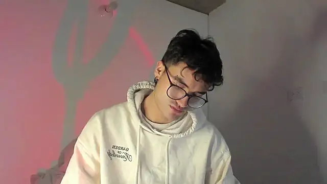 charlie_dicker live sex cam