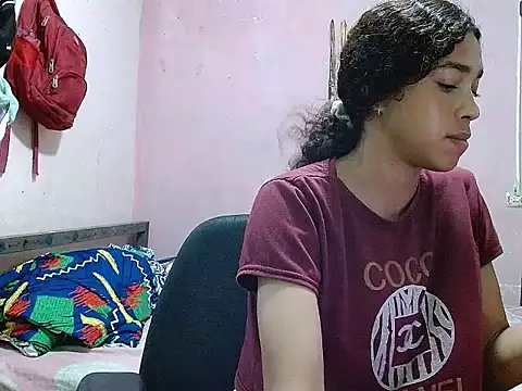 Zoe_Khaterine's cam snapshot