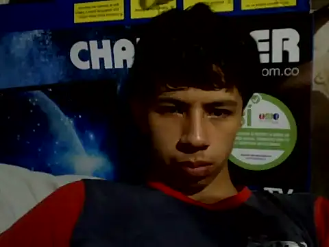 Carlos_Albert02's cam snapshot