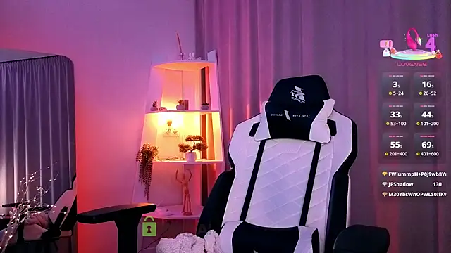 lady_curls's cam snapshot