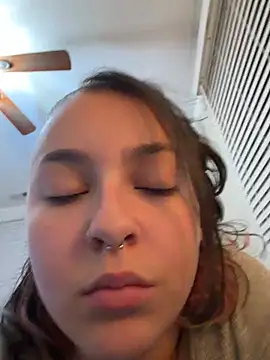 babykalirose's cam snapshot