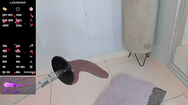 Jazmiinee's cam snapshot