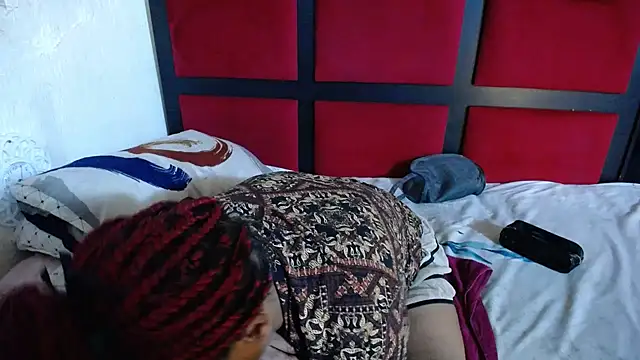 MaximTease24 live sex cam