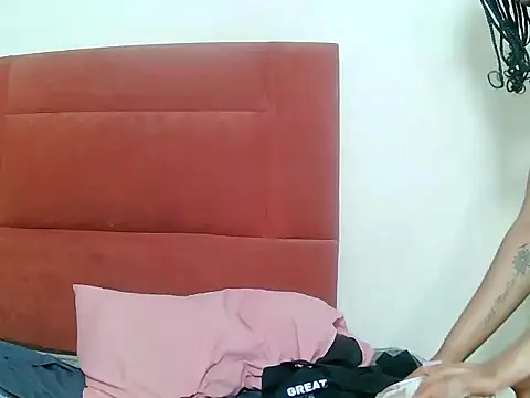 FreakyMamasita's cam snapshot