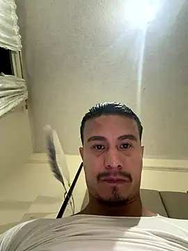 DominickVegas live sex cam