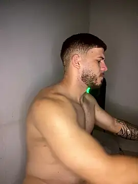 Andeilson1999 live sex cam