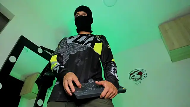 Samuel_Suarez live sex cam