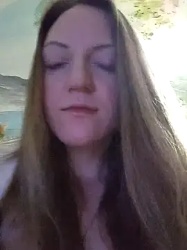 KattyLuuu's cam snapshot