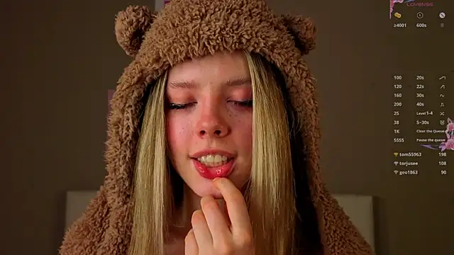 TiffinyMergist live sex cam