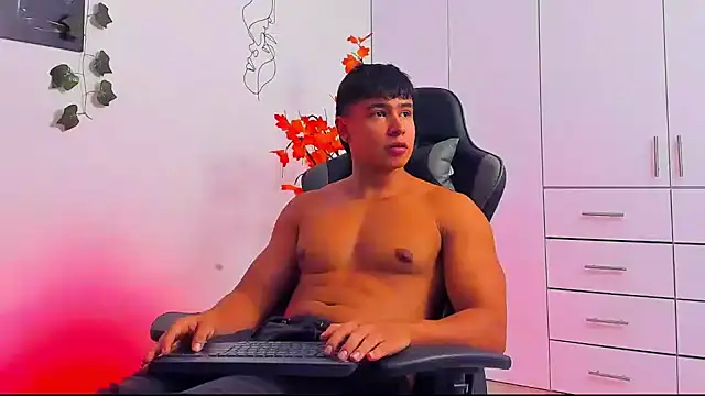 Bray_Kevin live sex cam