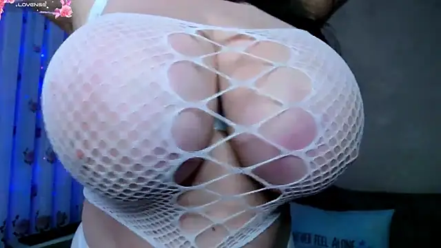 SquirtyButterfly's cam snapshot