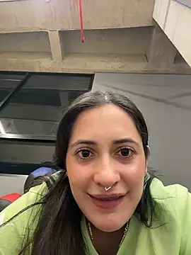 AlanaHot_xxx's cam snapshot