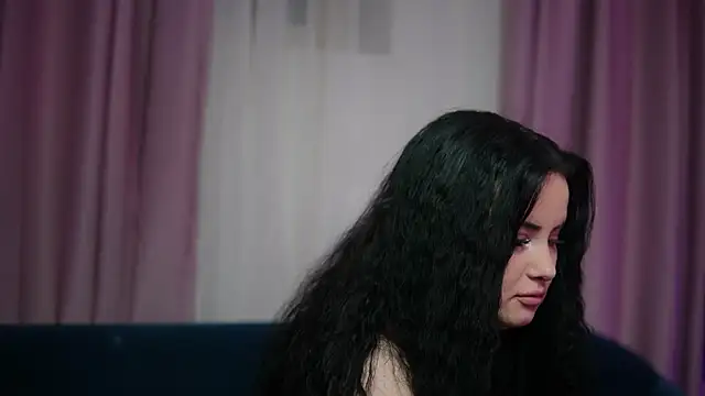 AdelineRosa's cam snapshot