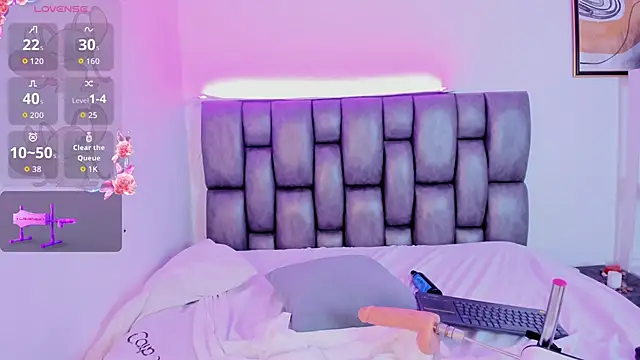 Caroline_Millerr's cam snapshot