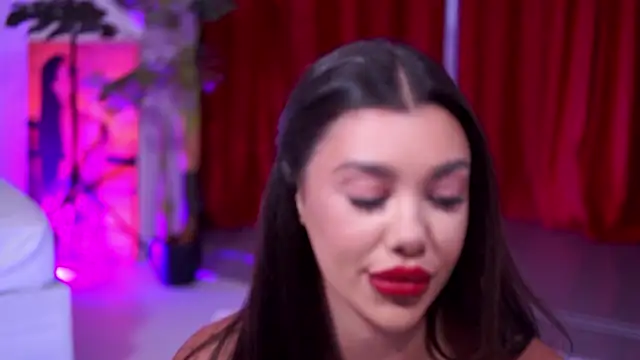 NatyDesiree live sex cam