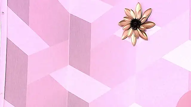 KylieMonnett live sex cam