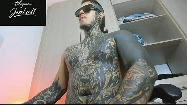 JAXXXONHERD live sex cam