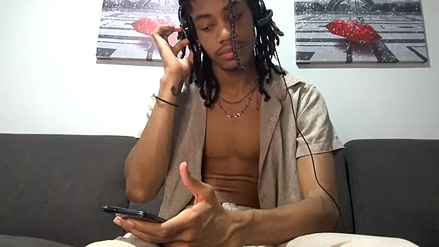 BlackBullTitus live sex cam