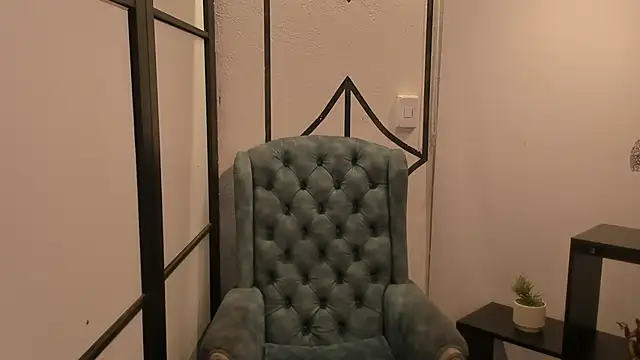 NicolRoss_'s cam snapshot