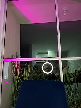 alesziarose_'s cam snapshot