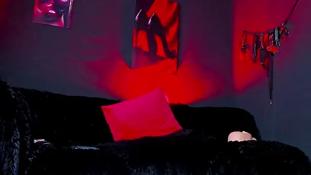 MartinaStones live sex cam