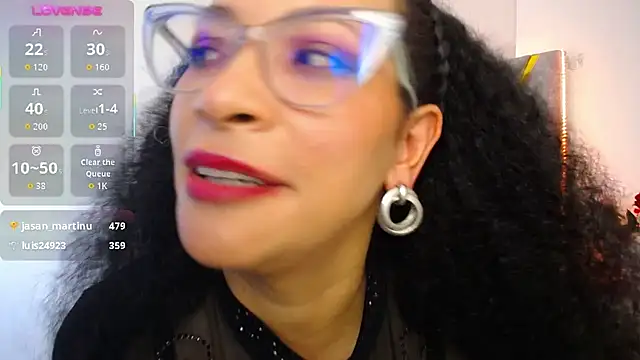 Cintiia_Holmes live sex cam