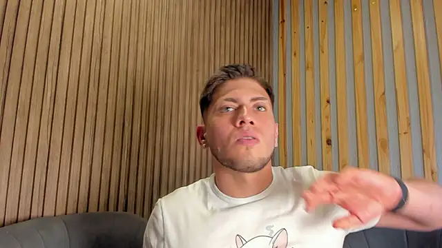 SebastianMaximoff live sex cam