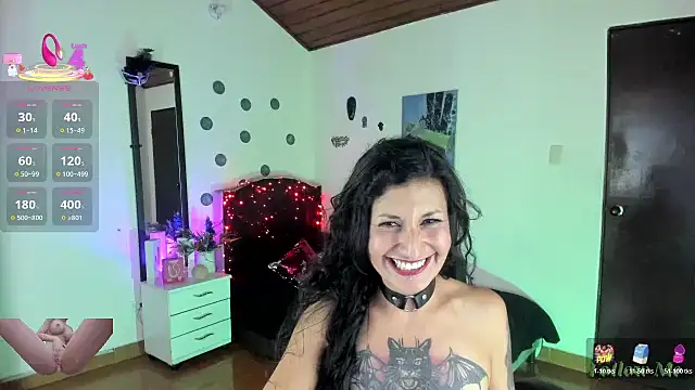 vampirellaa_crazy_ live sex cam