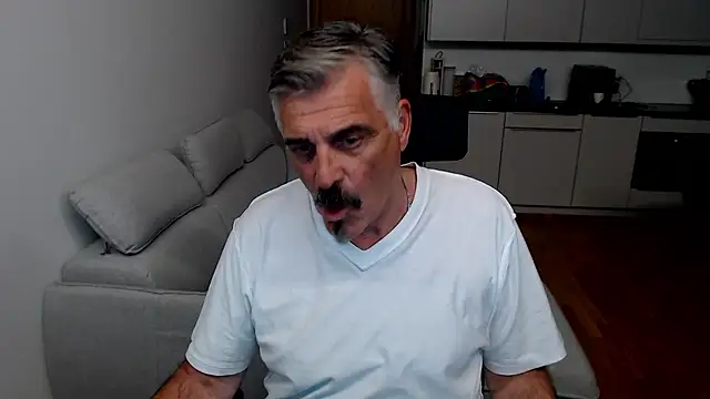 Budapest1958 live sex cam