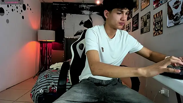 jason_graeats live sex cam