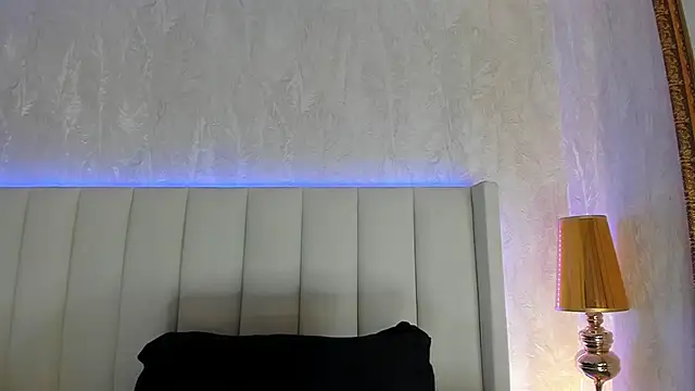 Tokio-Shuang live sex cam