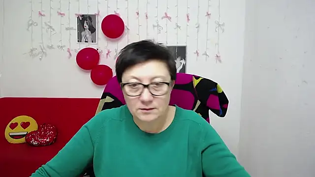 EmilyL0ve live sex cam