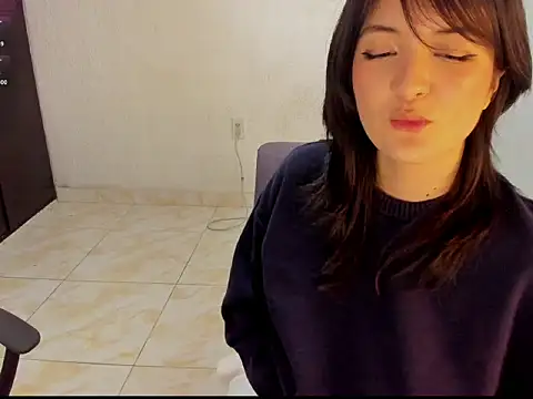 LilyWest19's cam snapshot