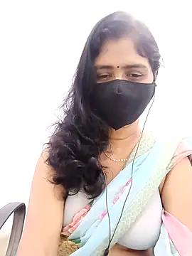 Lucky-Deepthi live sex cam